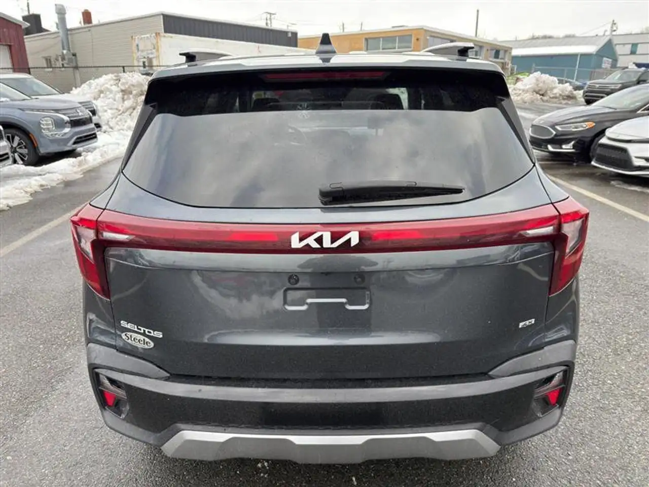 Kia Seltos снимка Kia Seltos