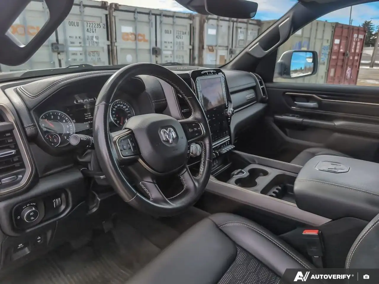 RAM 1500 снимка RAM 1500