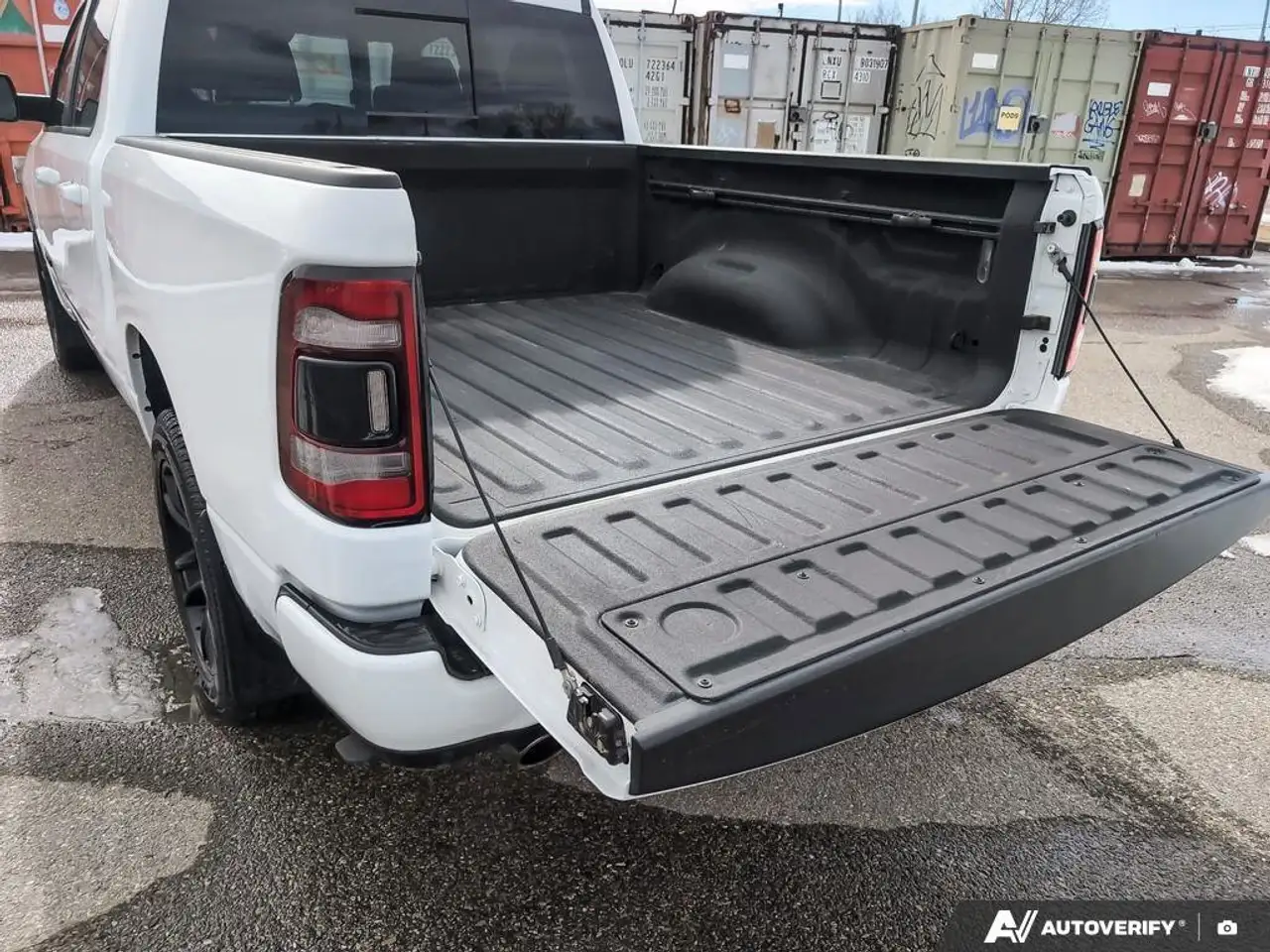 RAM 1500 снимка RAM 1500
