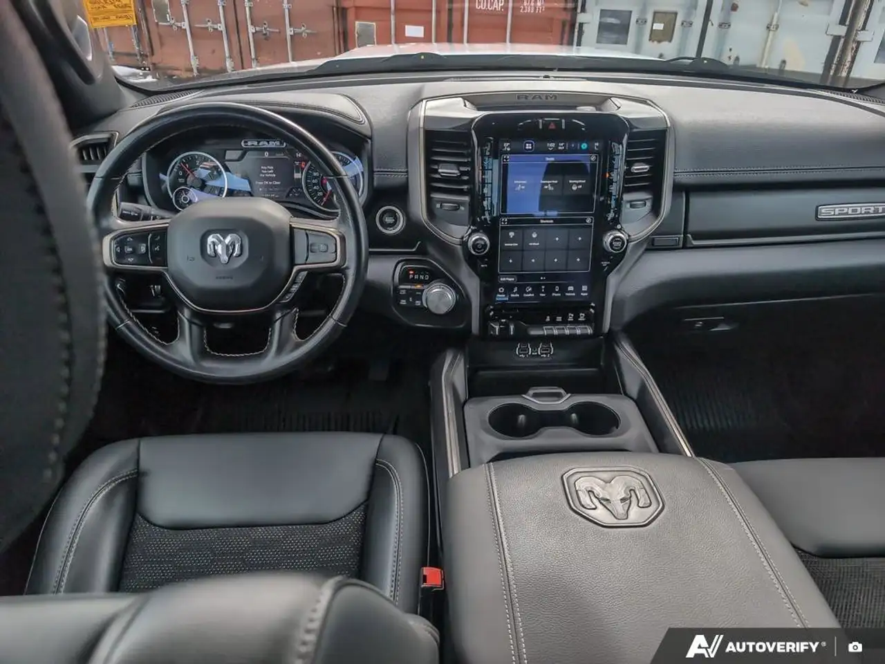 RAM 1500 снимка RAM 1500