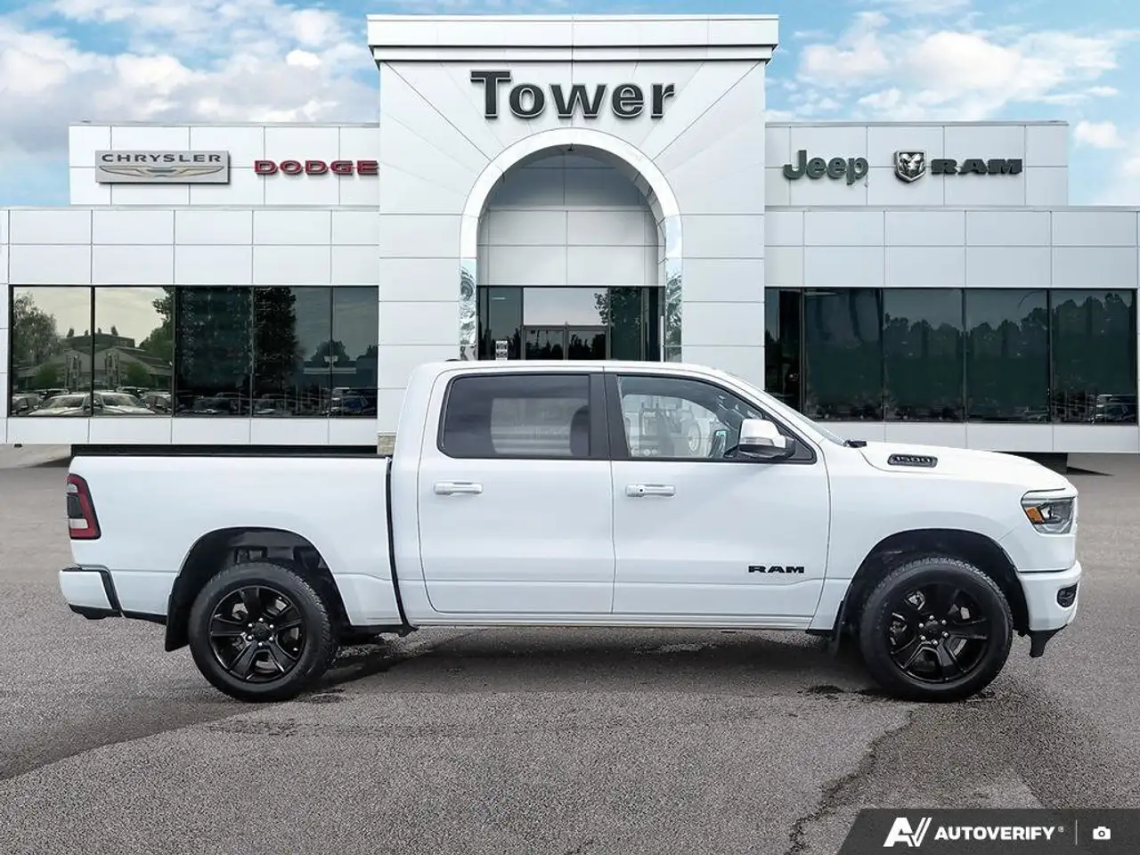 RAM 1500 снимка RAM 1500