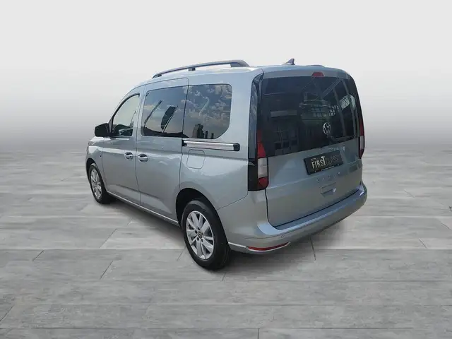 Volkswagen Caddy view 4