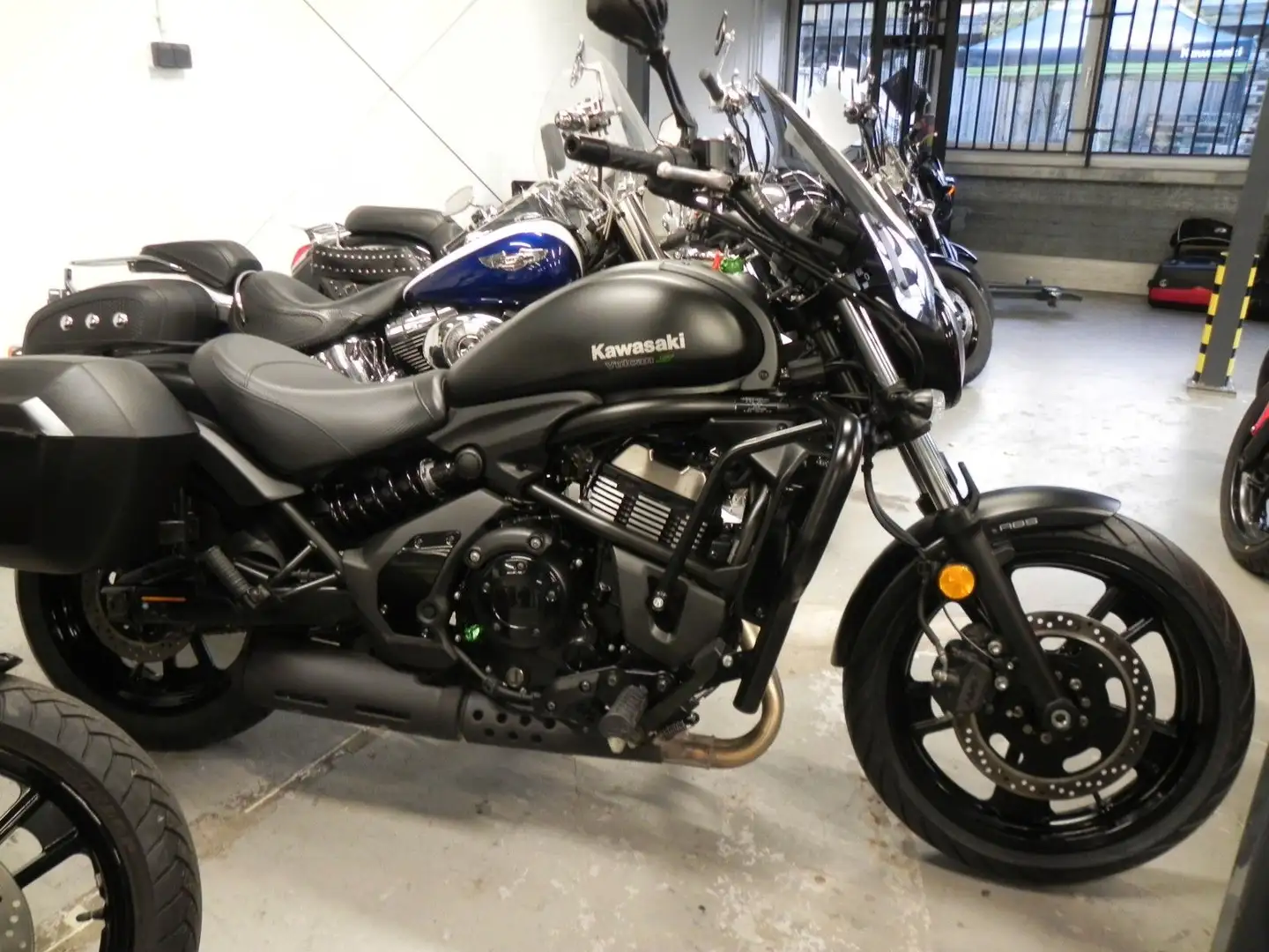 Kawasaki Vulcan S 650 ABS Schwarz - 2