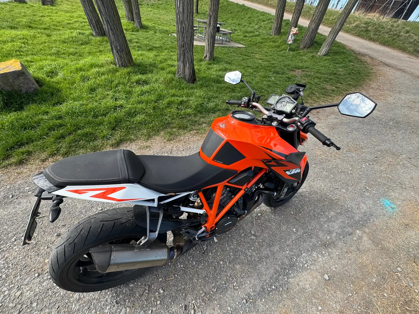 KTM 1290 Super Duke R Naranja - 2