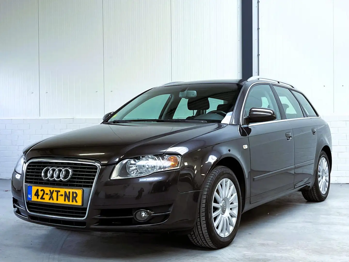 Audi A4 Avant 2.0 Advance 2e Eigenaar Gris - 2
