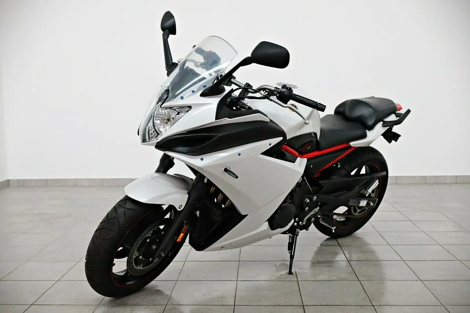 Yamaha FZ 6 Weiß - 1
