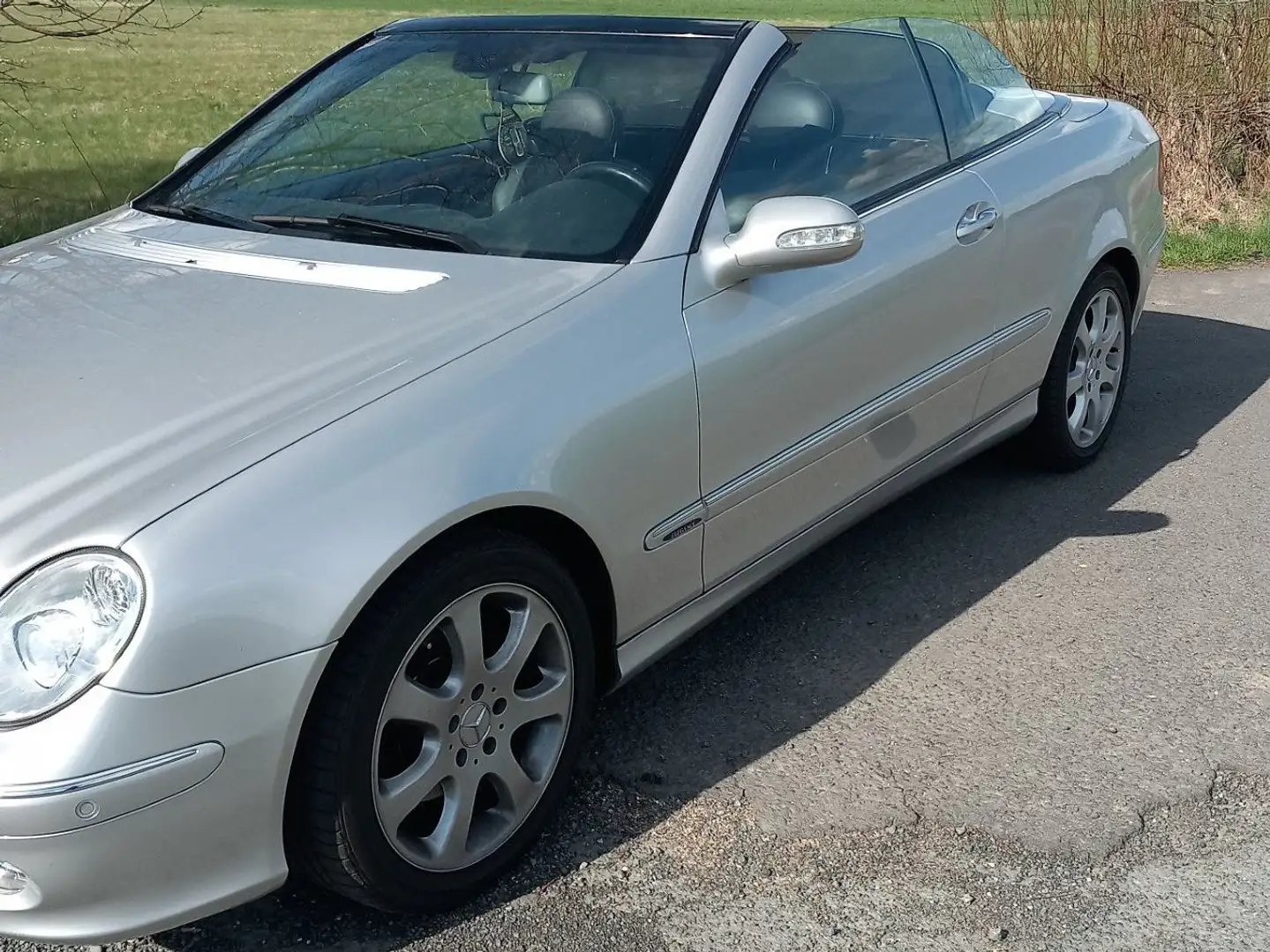 Mercedes-Benz CLK 240 CLK Cabrio 240 Avantgarde Gümüş rengi - 2