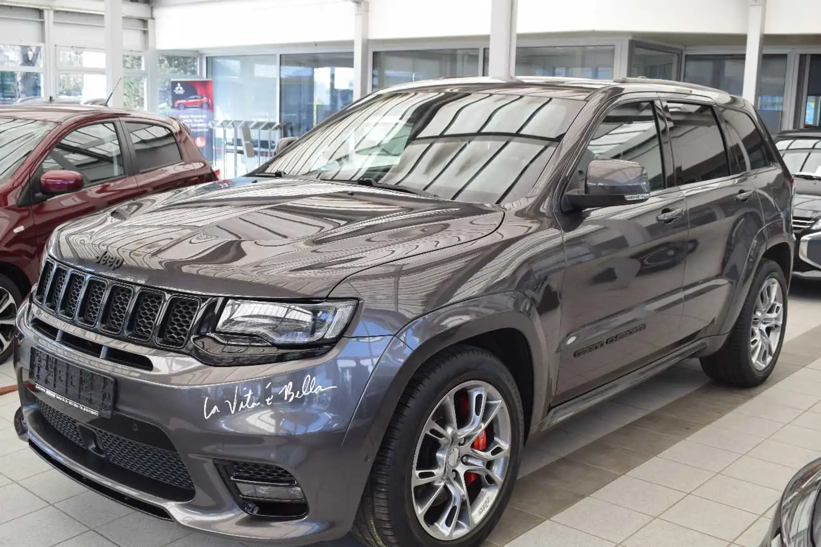 Jeep Grand Cherokee SRT8 Grau - 1