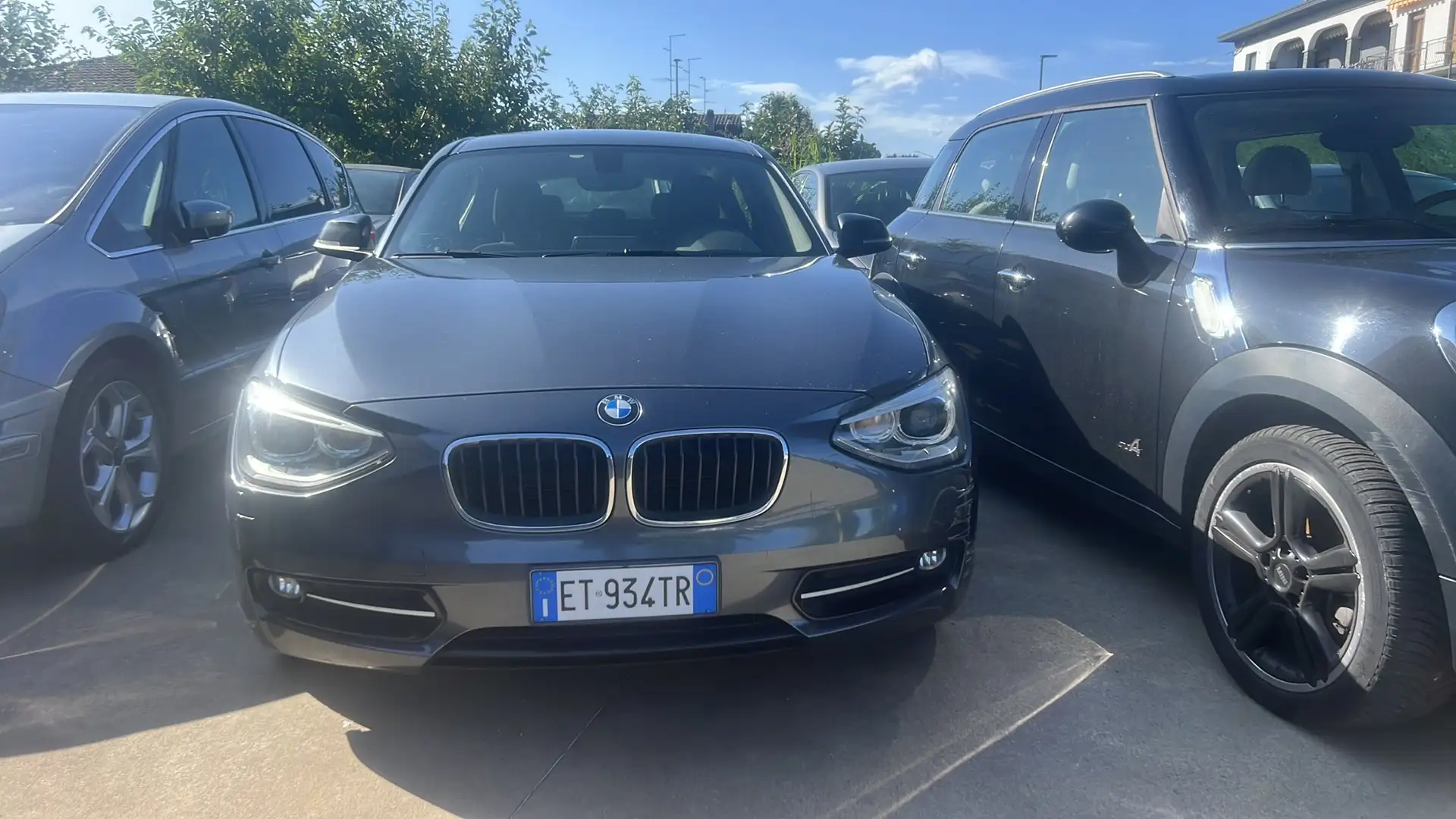BMW 116 116d 5p Urban Grigio - 1