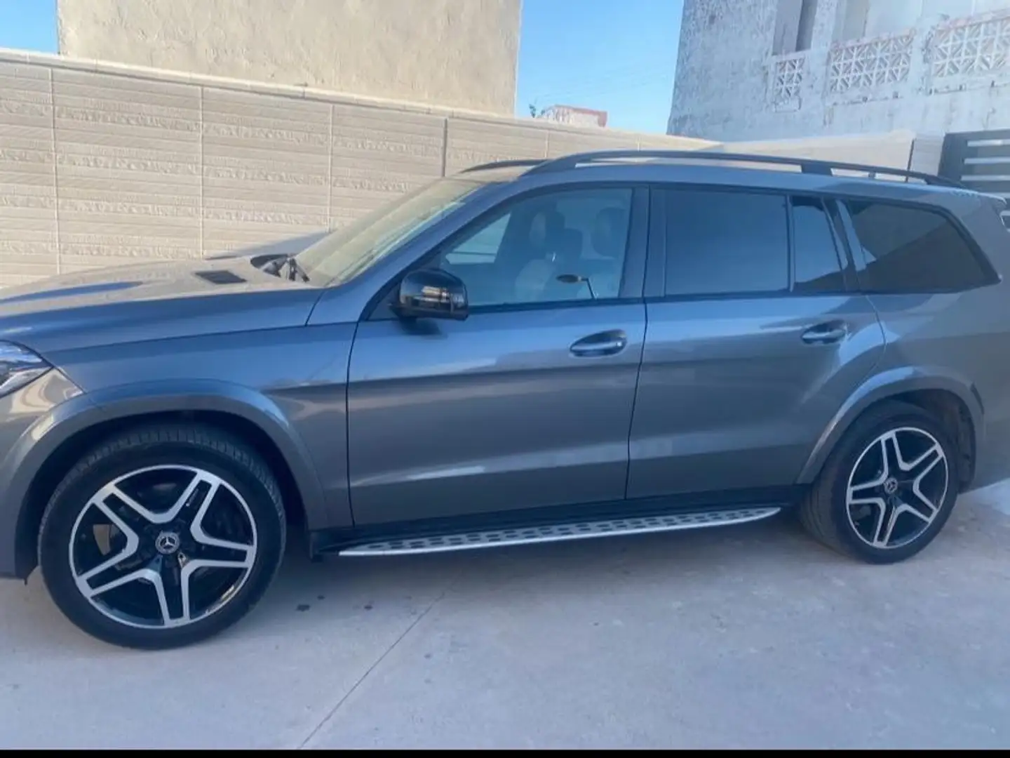 Mercedes-Benz GLS 350 GLS 350d 4Matic Aut. Gris - 2