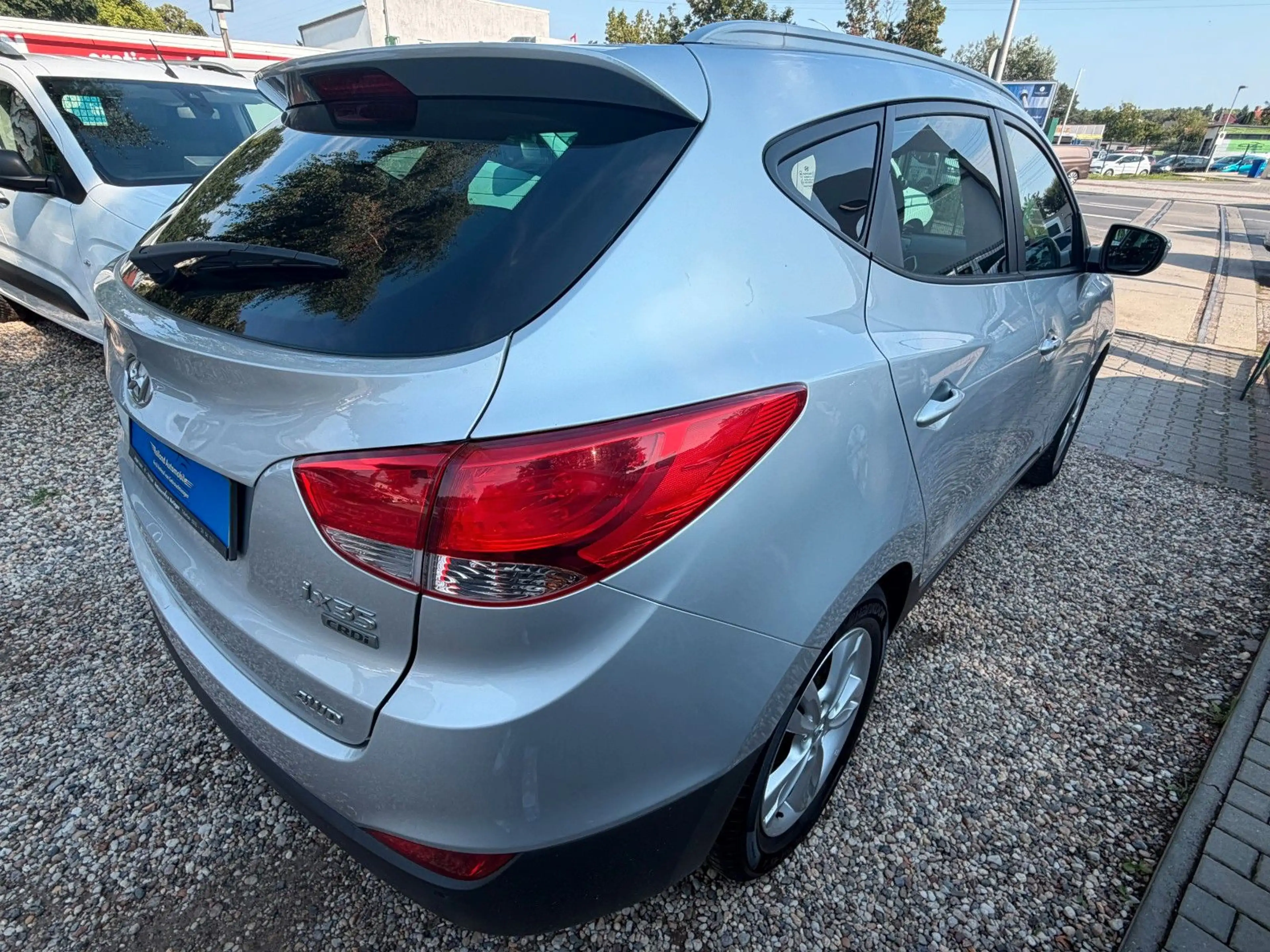Hyundai iX35 Style*2.HD*Aut*Pano*Leder*4x4*PDC*TÜV NEU — photo 8