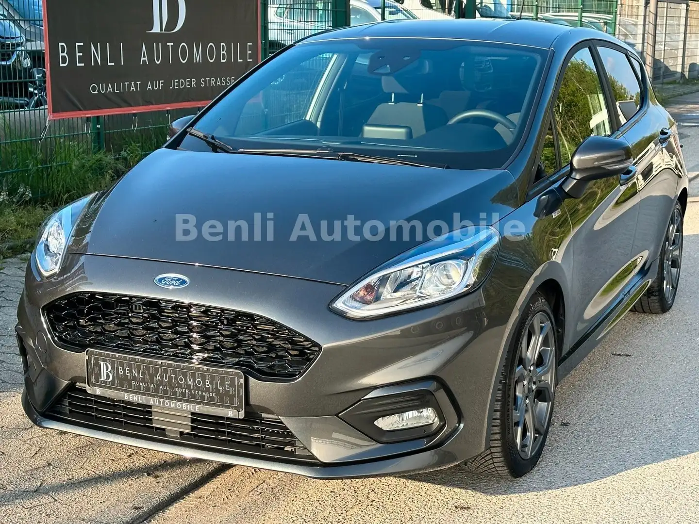 Ford Fiesta ST-Line/NAVI/TMP/SHZ/ASSISTENT/CARBON/LED Grau - 1
