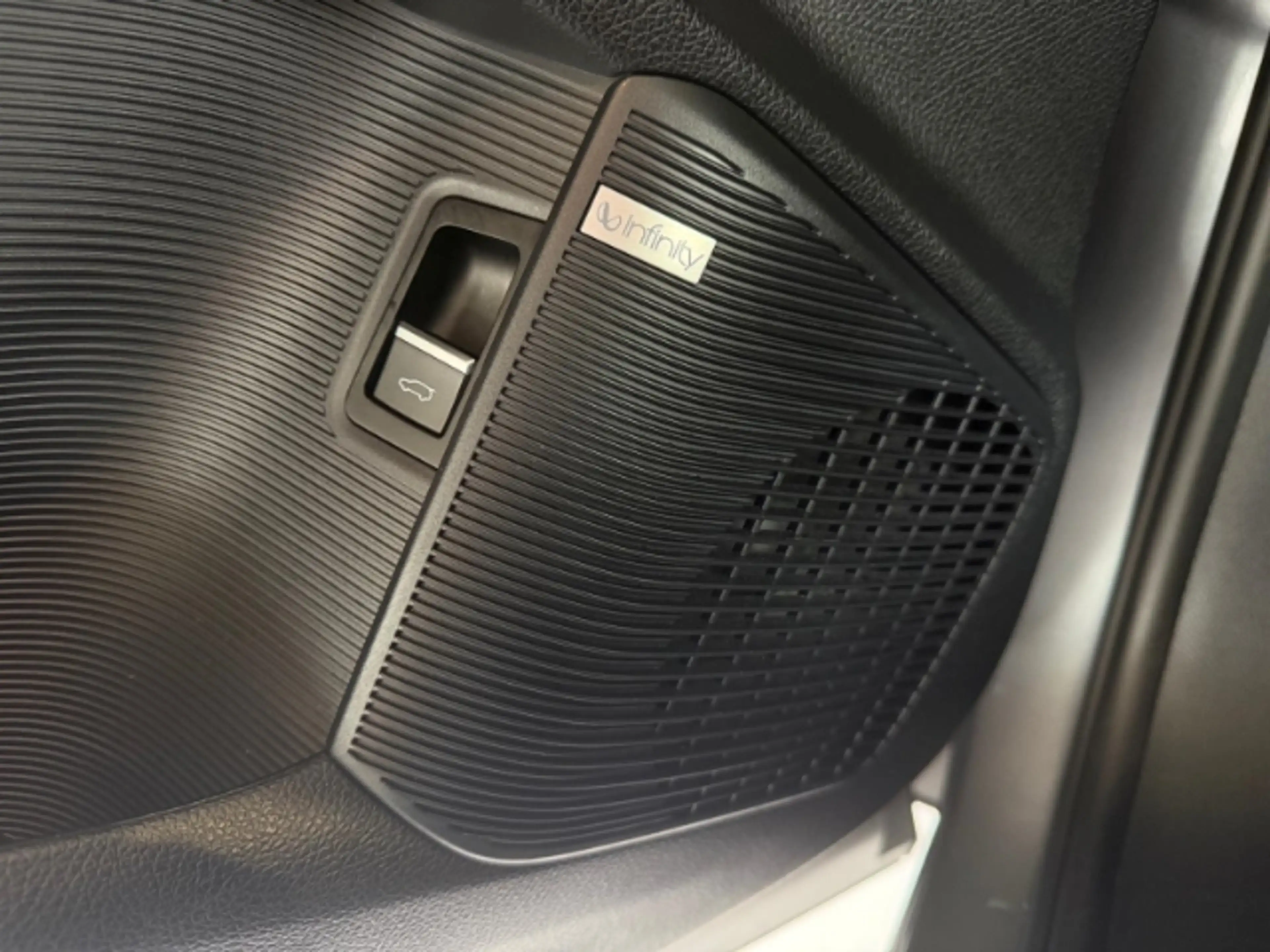 BYD Seal U DM-i PHEV Navi+Rückfahrkamera+Sitzheizung+Apple Ca — photo 17