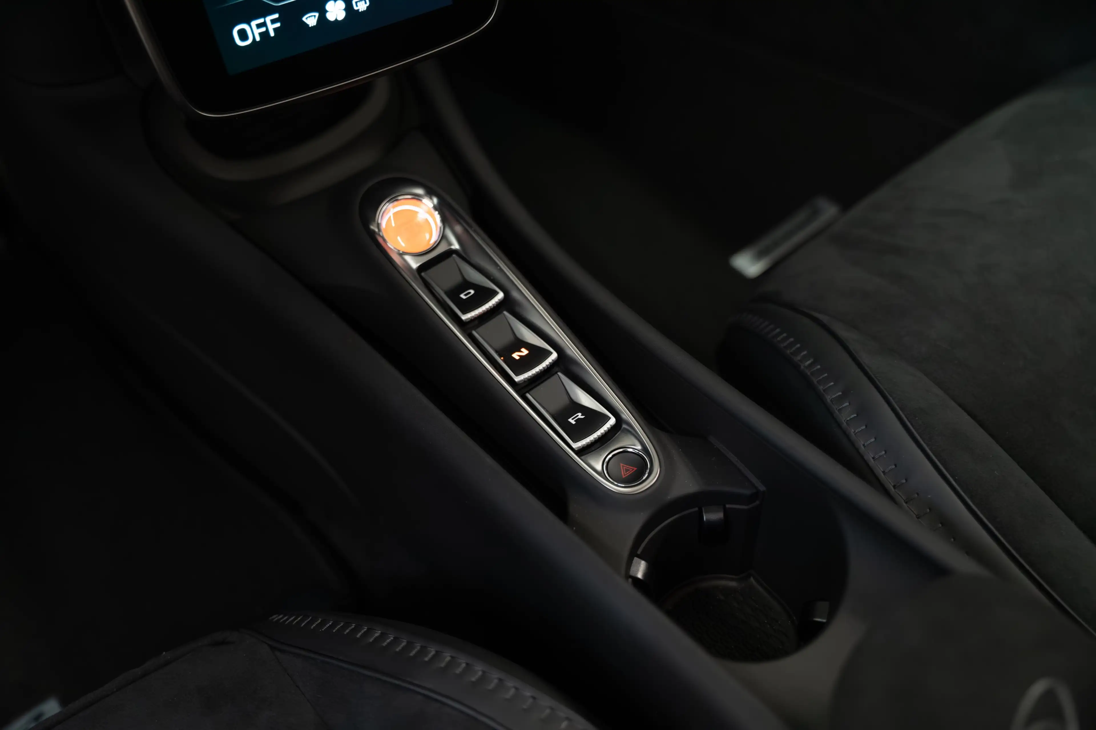 McLaren Artura Performance I Lift I MSO Paint — photo 13