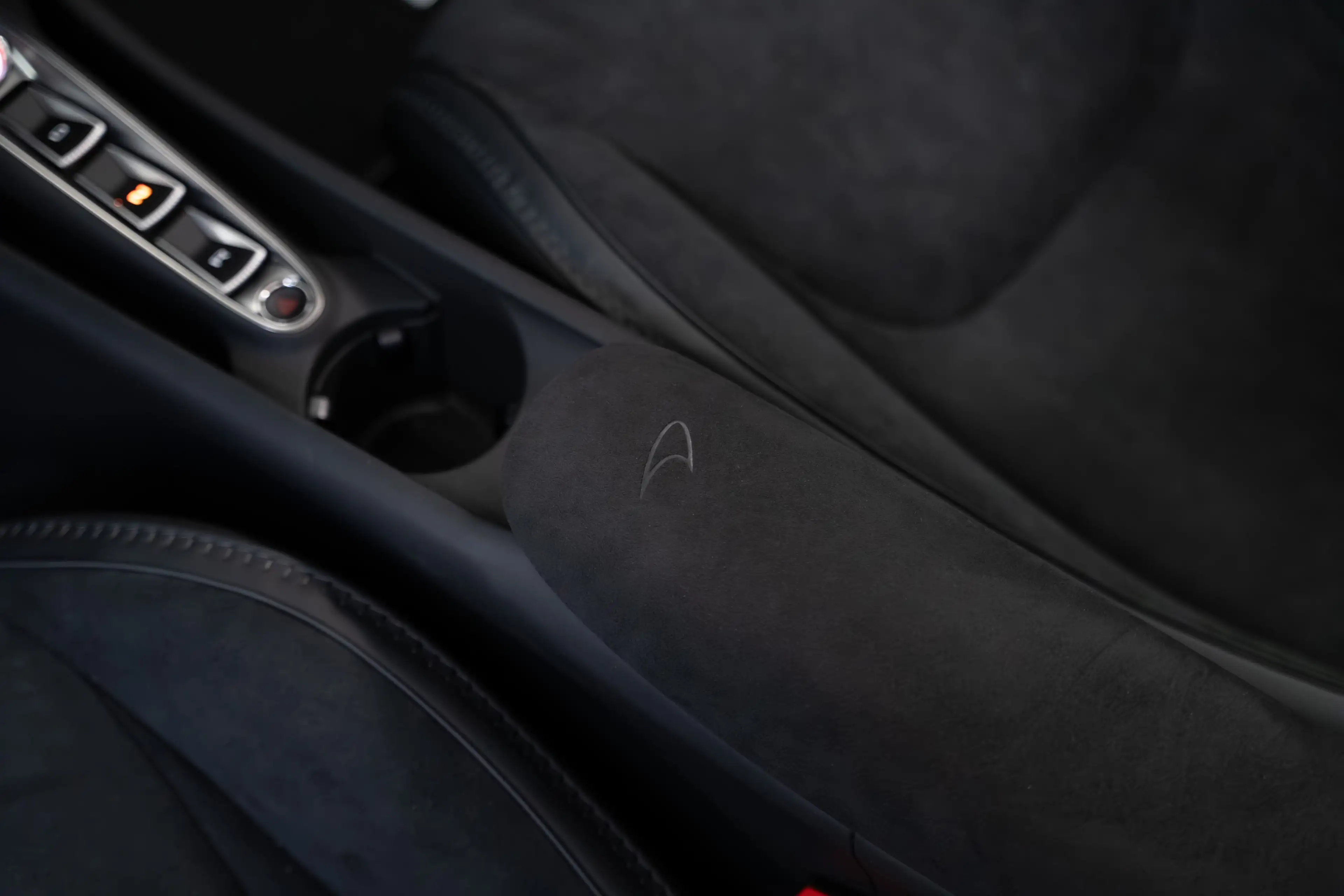 McLaren Artura Performance I Lift I MSO Paint — photo 11