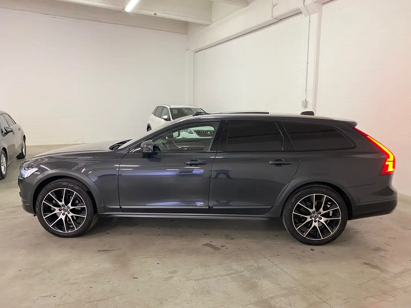Volvo V90 Cross Country V90 Cross Country D4 AWD Geartronic Pro Grigio - 2