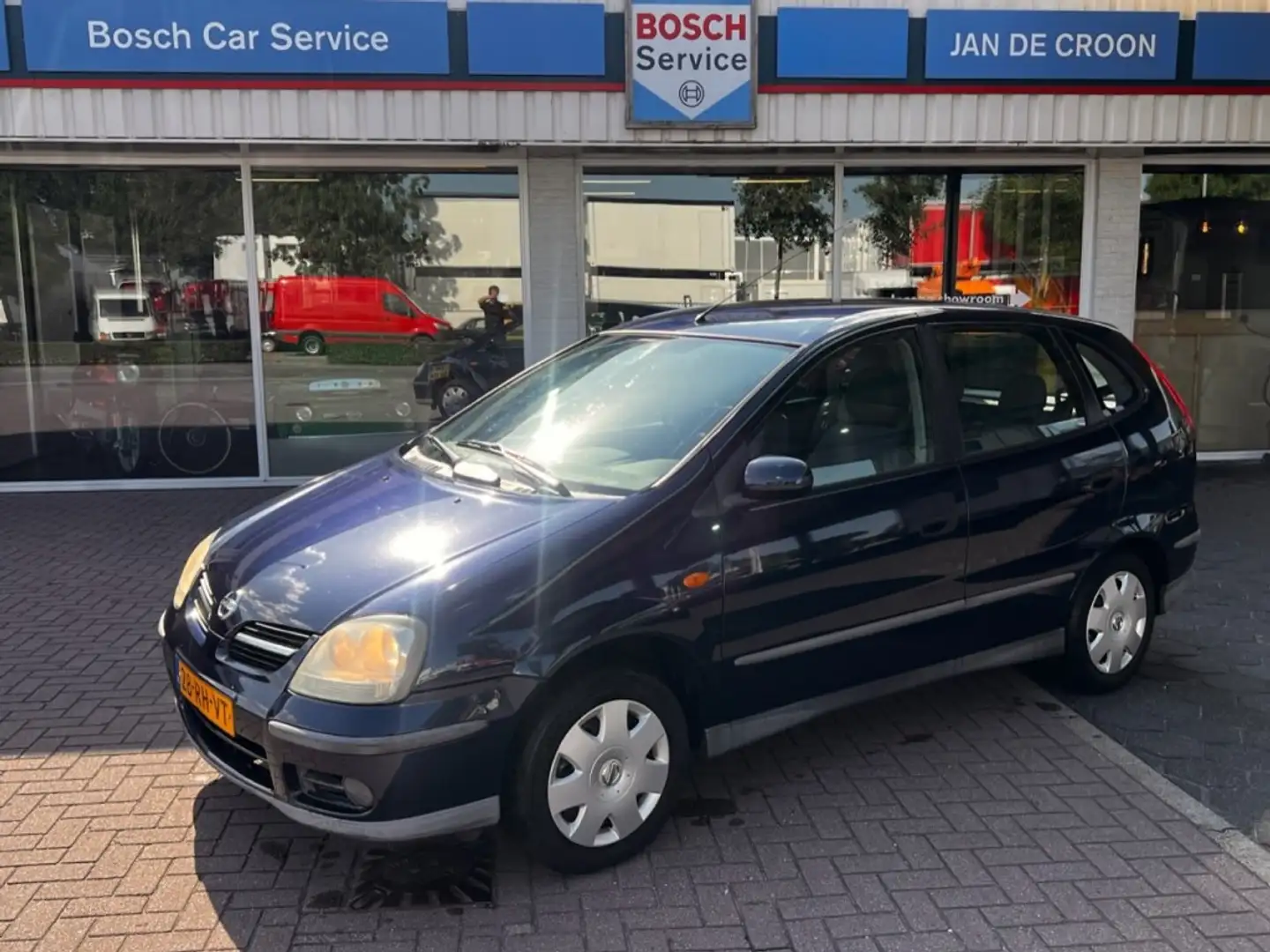 Nissan Almera Tino 1.8 Visia HOGE ZIT NL-auto 105.000km #TREKHAAK Blauw - 1