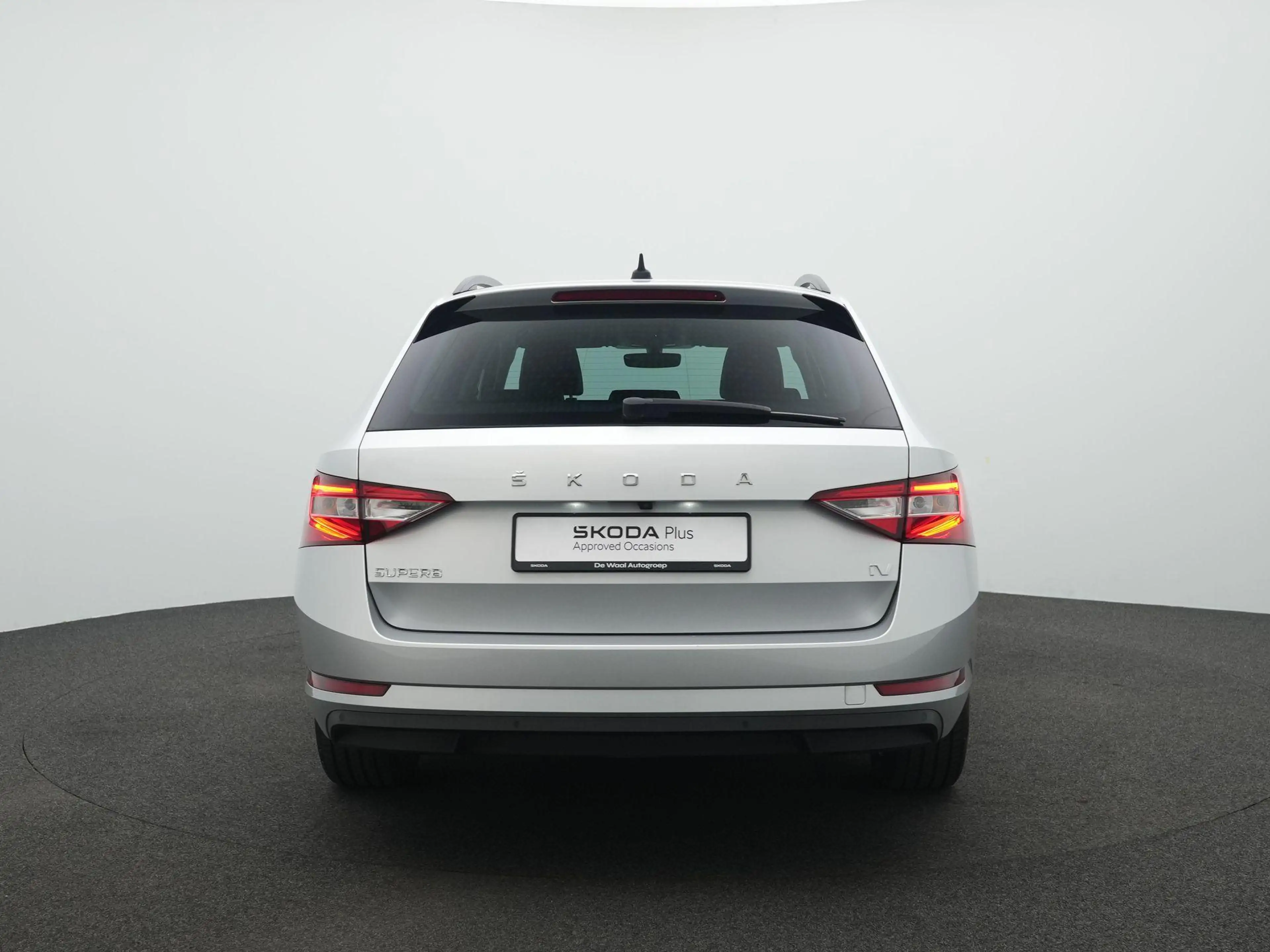 Skoda Superb Combi 1.4 TSI 218pk iV Business Edition Plus | Ach — photo 6