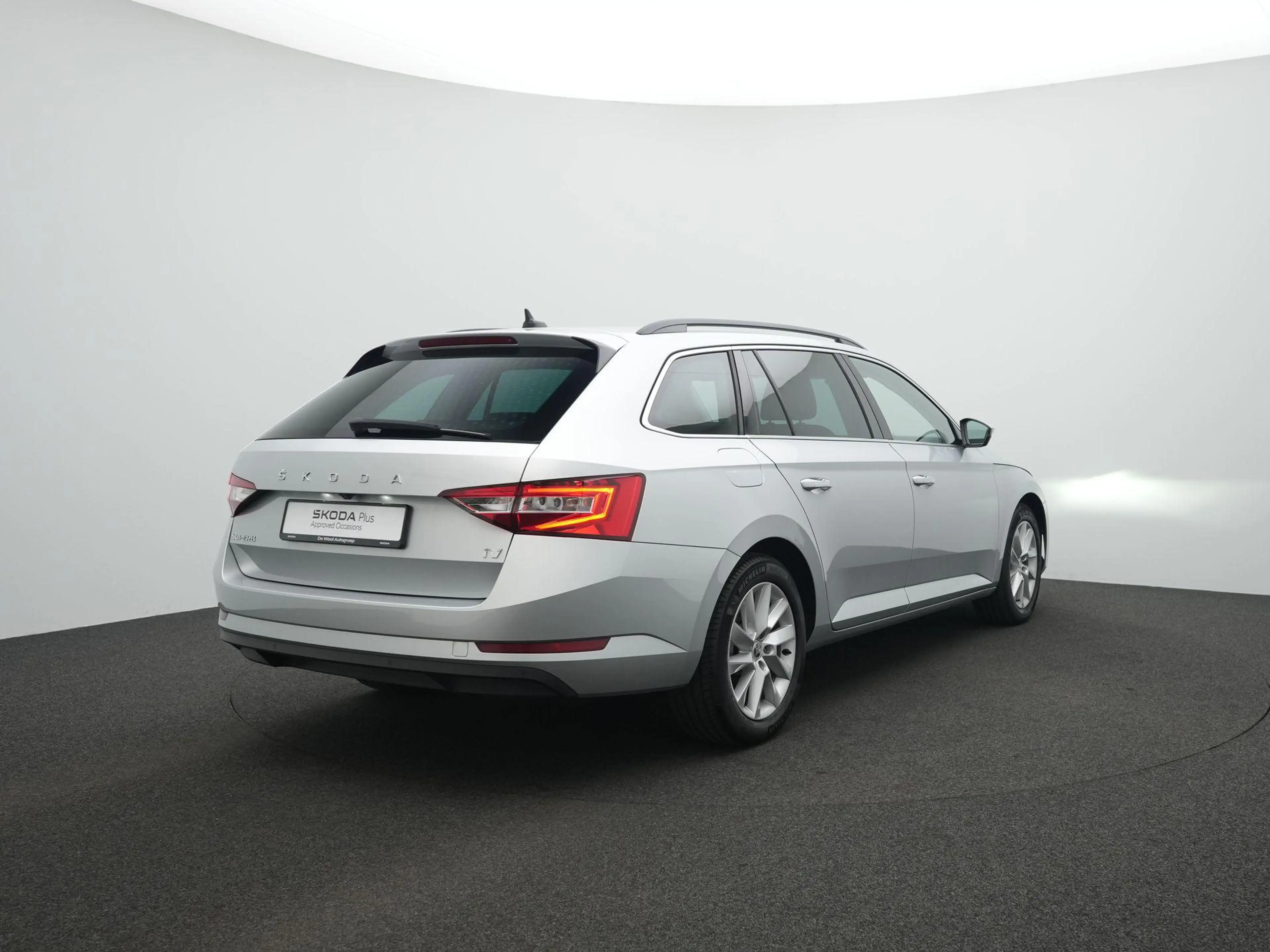 Skoda Superb Combi 1.4 TSI 218pk iV Business Edition Plus | Ach — photo 5