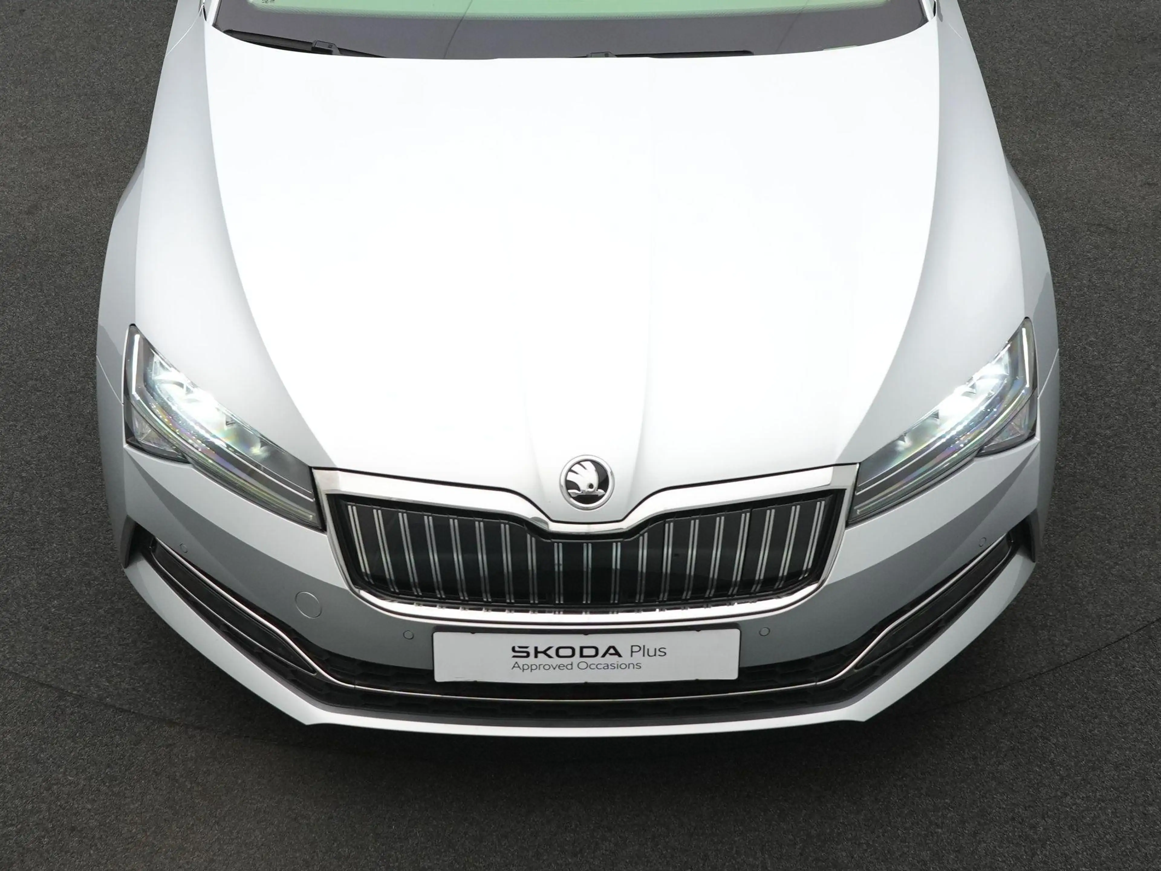 Skoda Superb Combi 1.4 TSI 218pk iV Business Edition Plus | Ach — photo 13