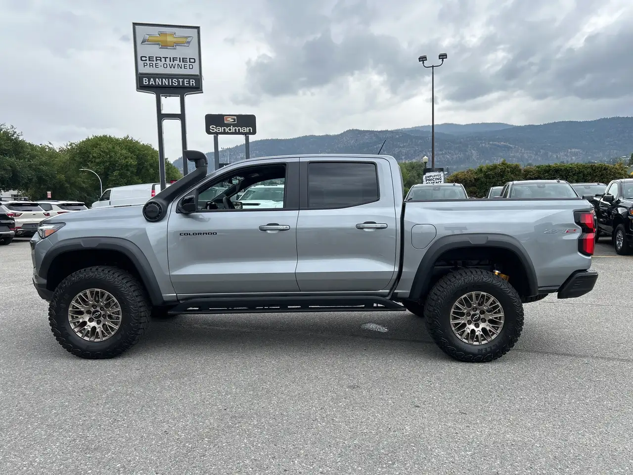 Chevrolet Colorado снимка Chevrolet Colorado