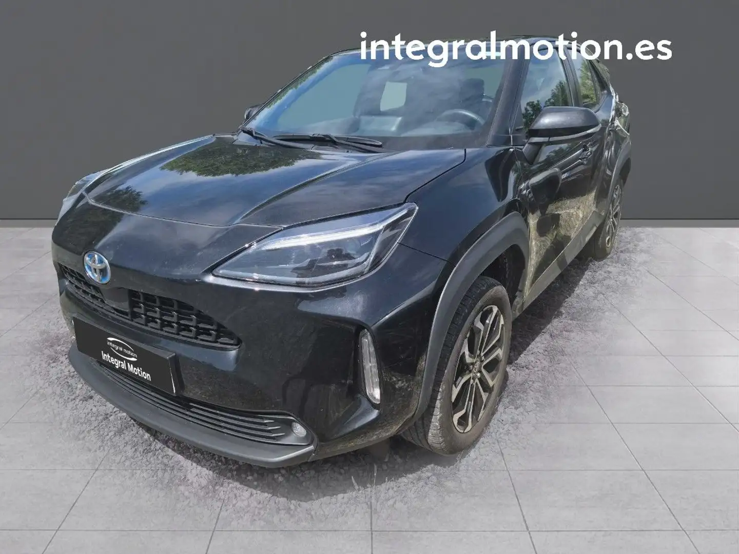Toyota Yaris Cross 1.5 120H Active Tech Negro - 1