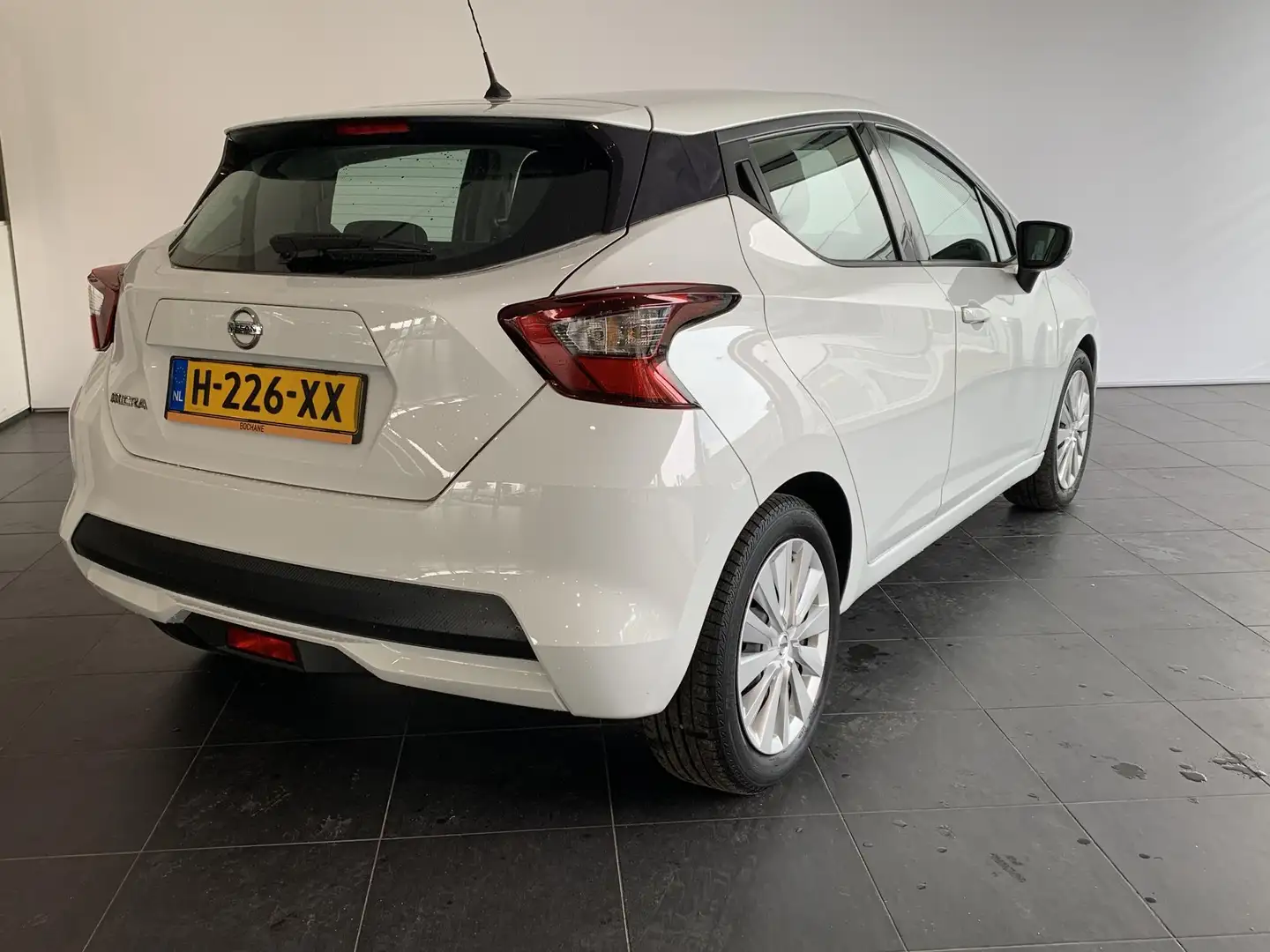 Nissan Micra 1.0 IG-T Acenta CRUISE CONTROL | AIRCONDITIONING | Wit - 2