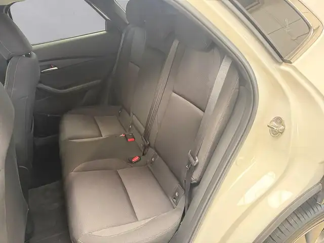 Mazda CX-30 view 13