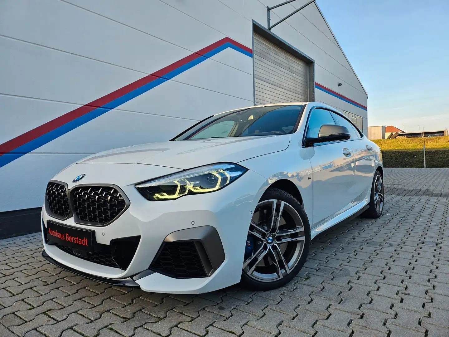 BMW 235 xDrive Gran Coupe M-SPORT*NAVI*KAMERA*LED Blanc - 1