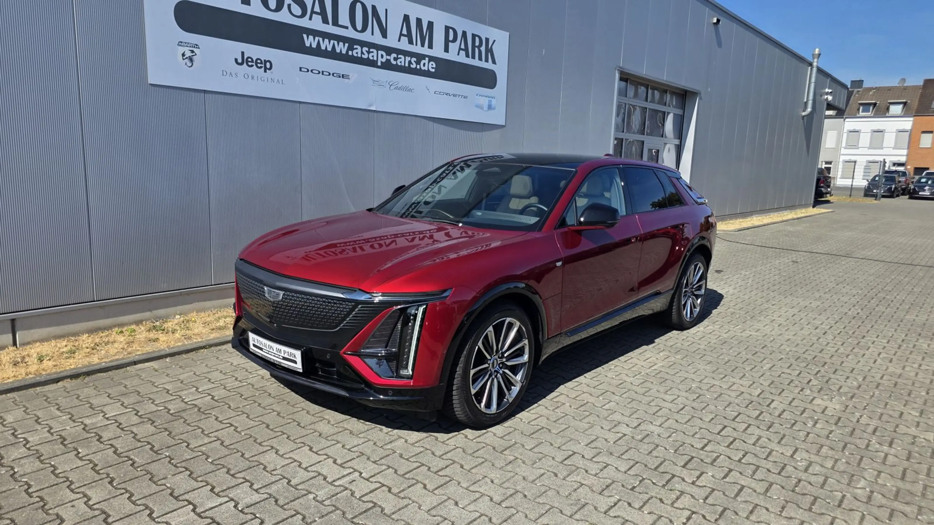Cadillac Lyriq Sport 600e AWD Vollausstattung Panoramadac — photo 3