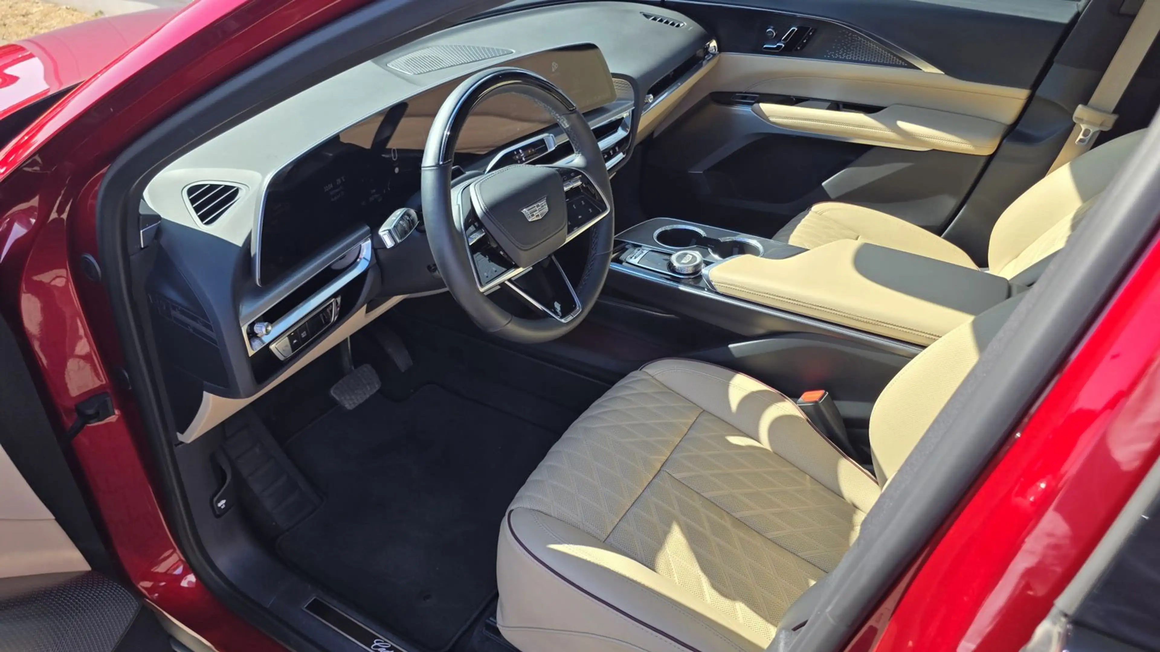 Cadillac Lyriq Sport 600e AWD Vollausstattung Panoramadac — photo 9