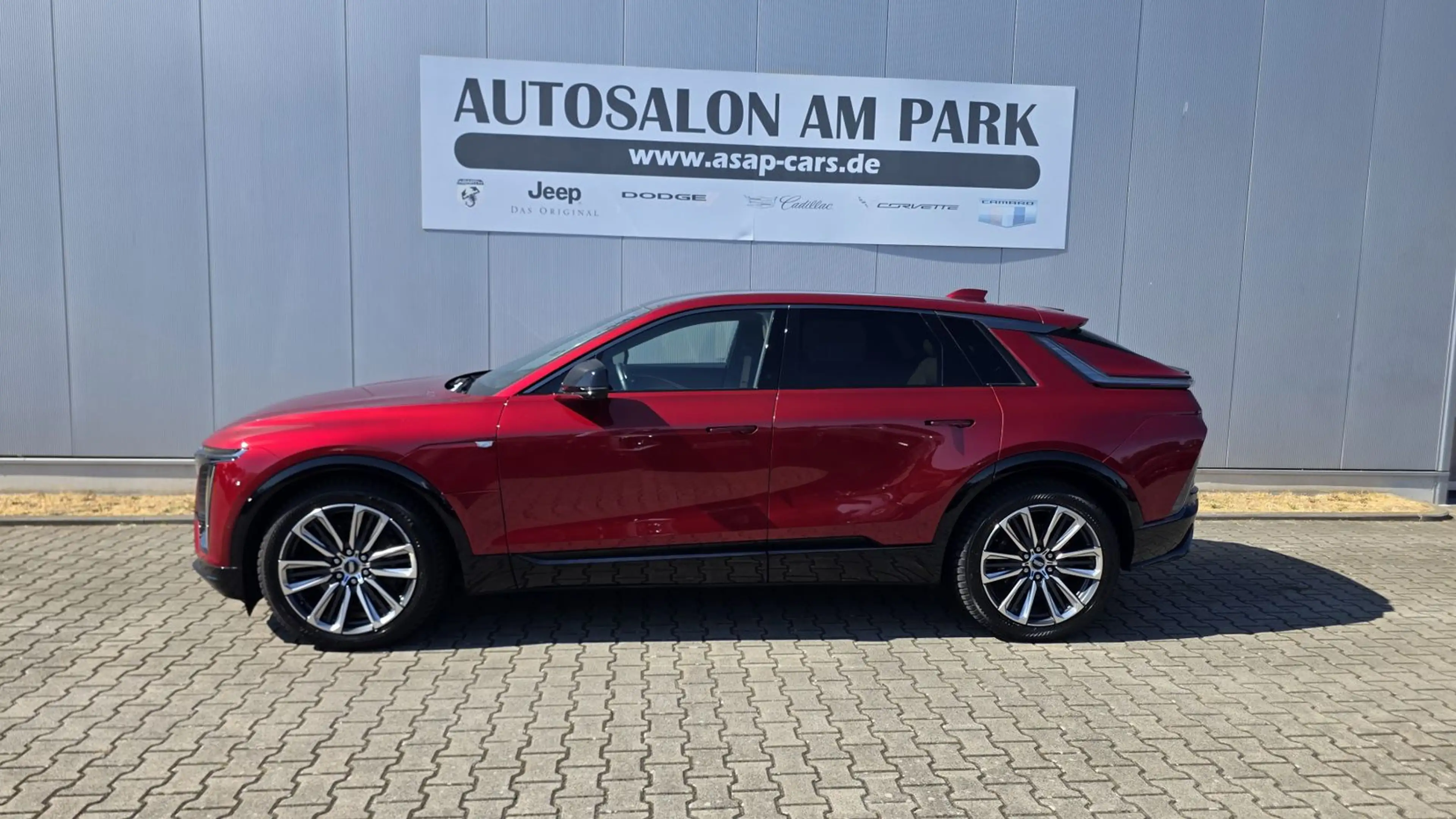 Cadillac Lyriq Sport 600e AWD Vollausstattung Panoramadac — photo 4