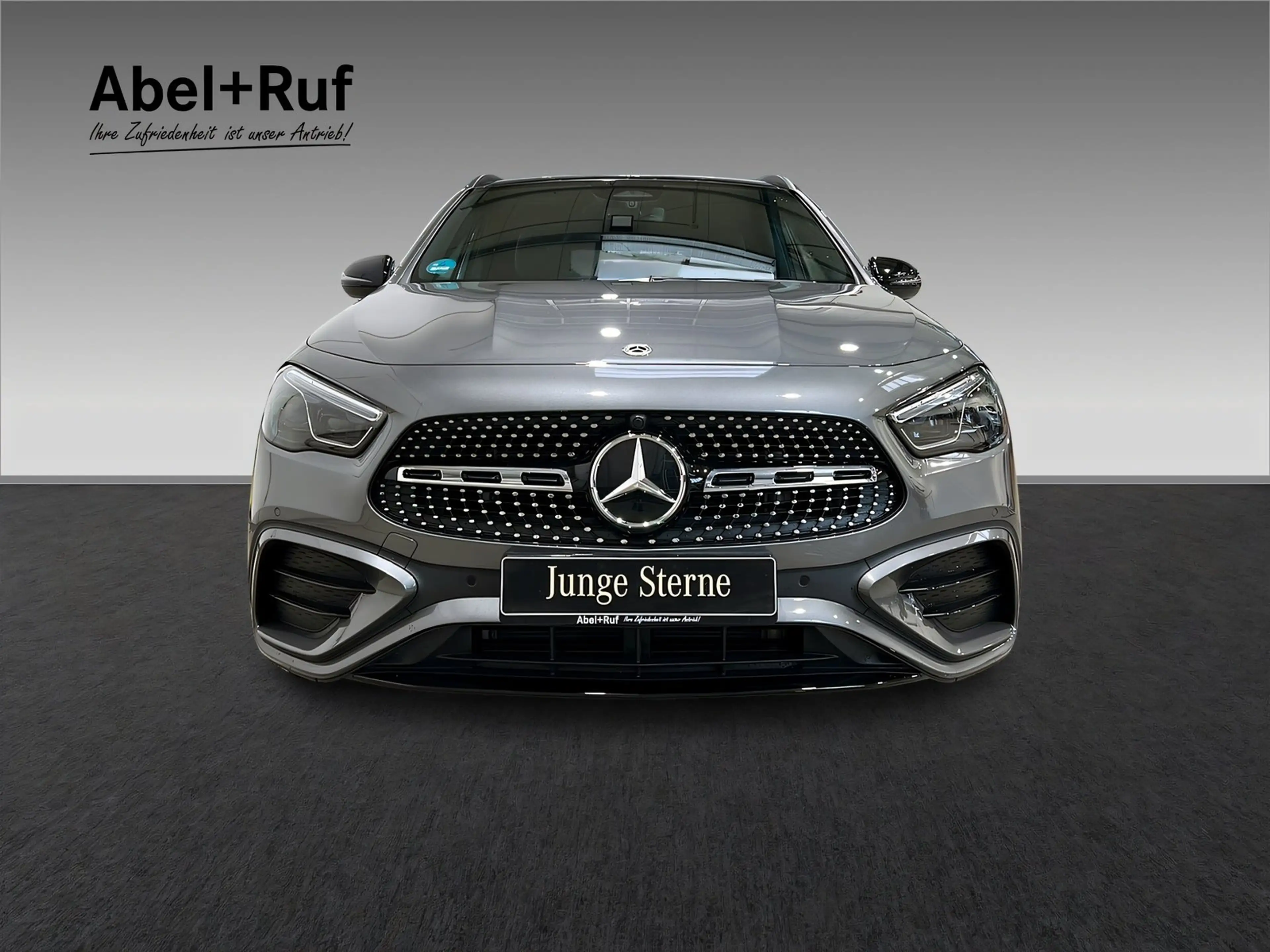Mercedes-Benz GLA 220 AMG 4M MULTI+NIGHT+Pano+Kamera+HandsFree — photo 2