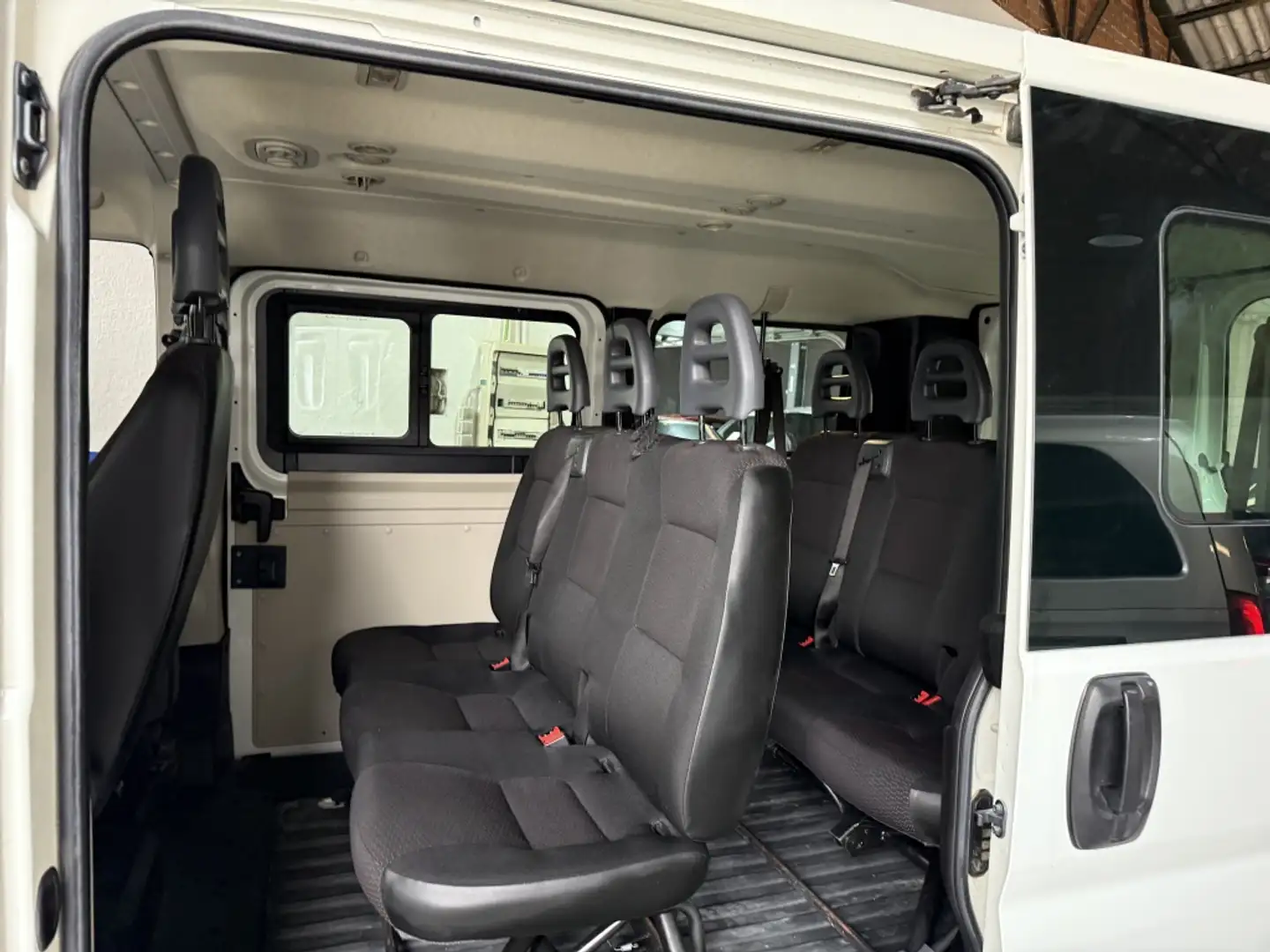 Citroen Jumper Combi Club 2.2BlueHDI 30L1H1 120 Bianco - 2