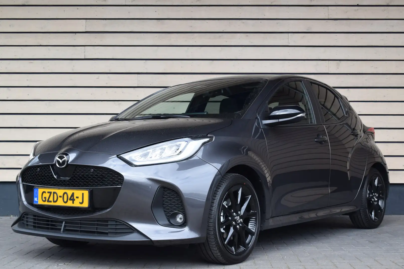 Mazda 2 Hybrid 1.5 Homura Plus Grau - 2