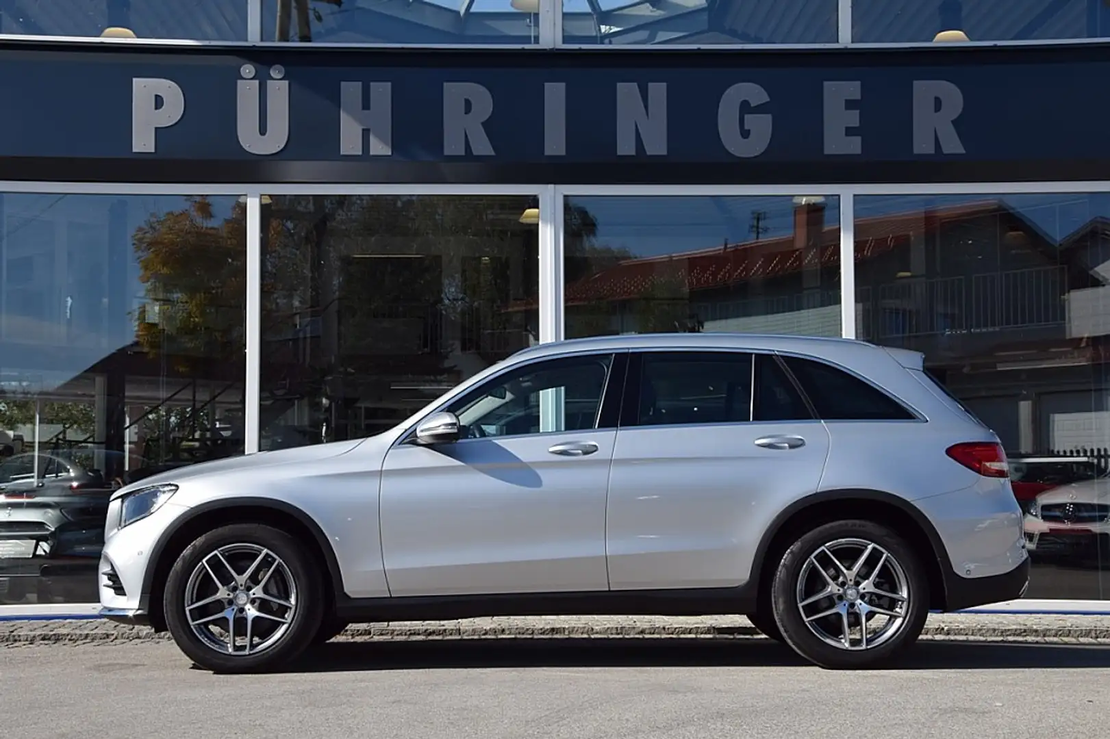 Mercedes-Benz GLC 250 d 4MATIC Aut.*AMG*1.HAND* Gümüş rengi - 1