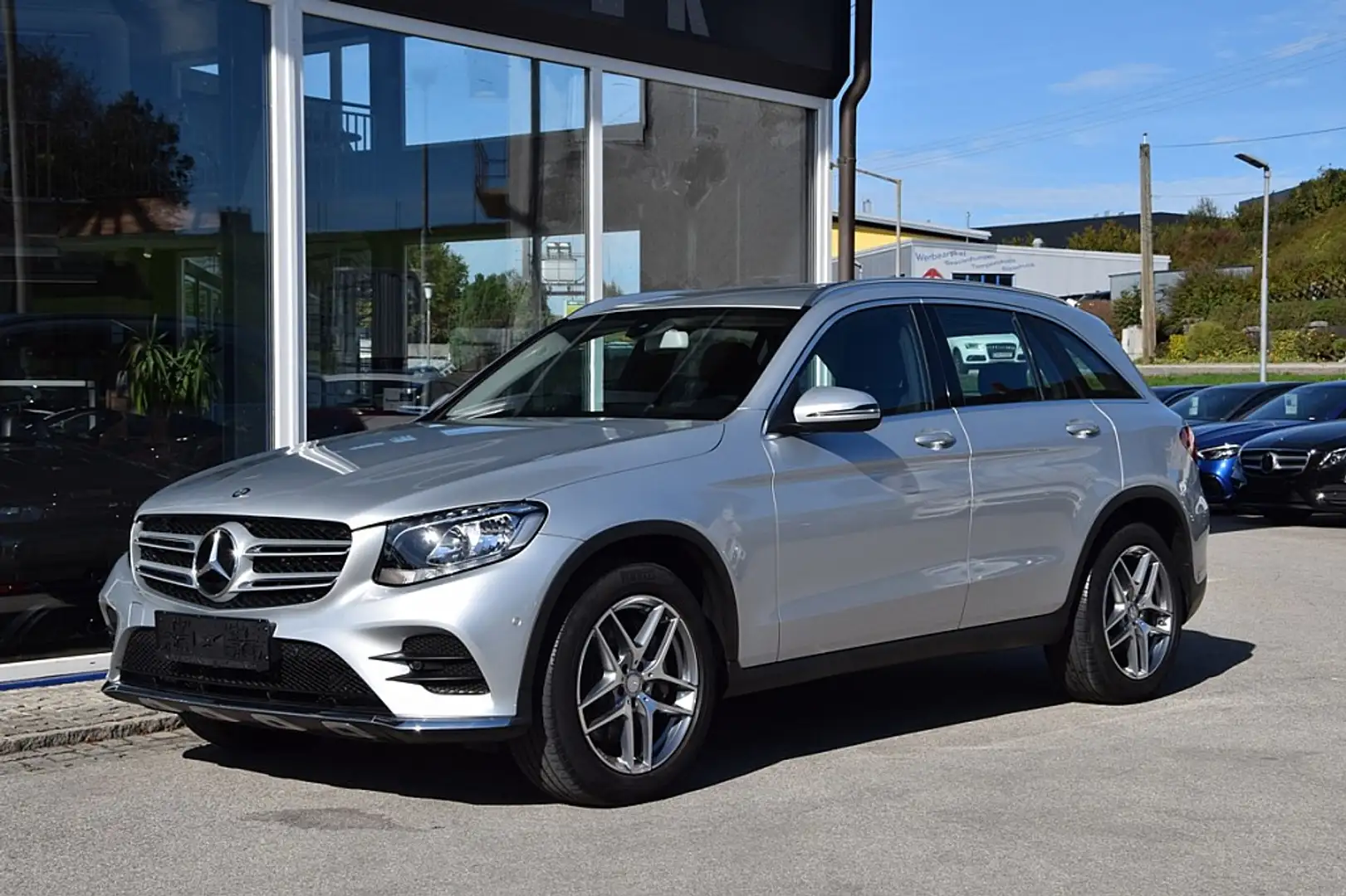 Mercedes-Benz GLC 250 d 4MATIC Aut.*AMG*1.HAND* Gümüş rengi - 2