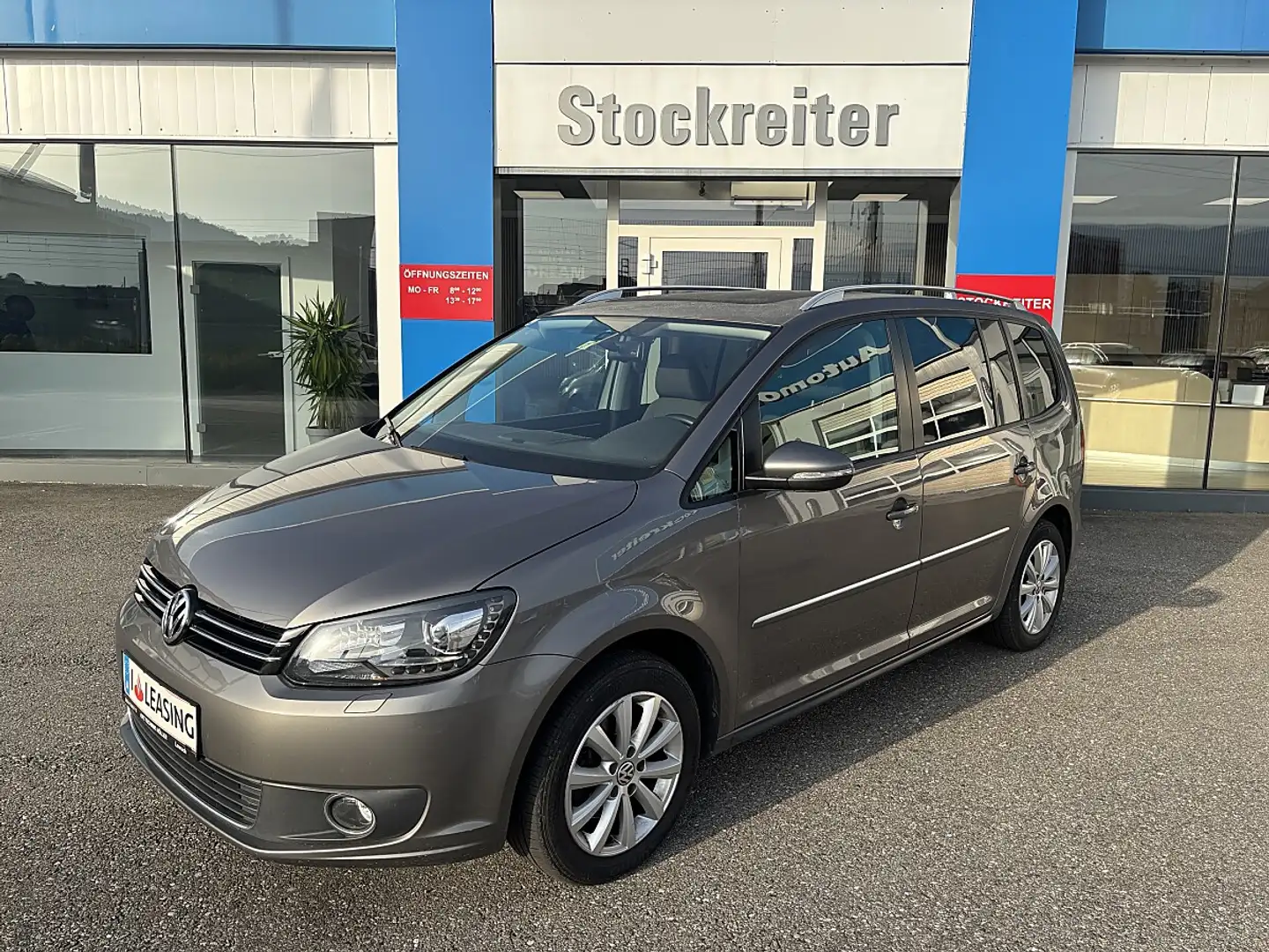 Volkswagen Touran Sky 1,6 TDI DPF DSG*Panorama.*Standheiz.*Xenon*... Grau - 1