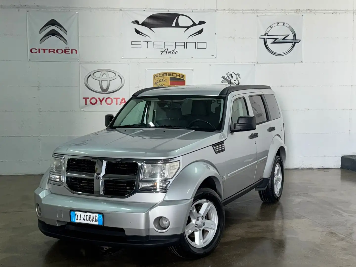 Dodge Nitro Nitro 2.8 L4 crd 16v SE 4wd dpf Gri - 1