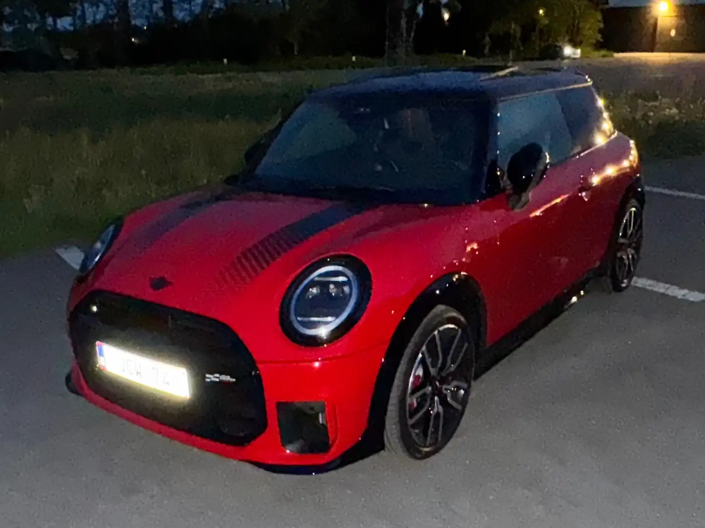 MINI John Cooper Works Mini Cooper John Cooper Works Rouge - 1