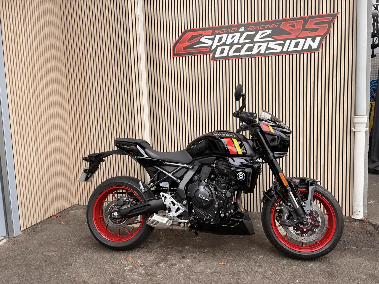 Suzuki GSX-8TT