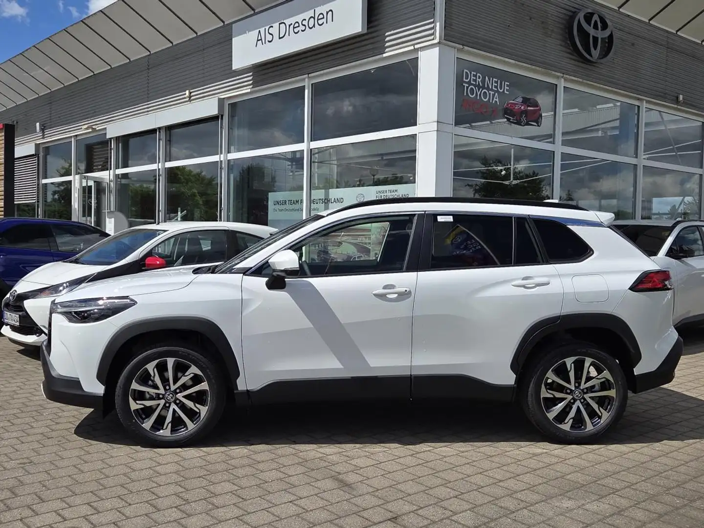 Toyota Corolla Cross 1.8 Hybrid 4x2 💥 Teamplayer 💥 Bis zu 15 Jahre Ga Weiß - 2
