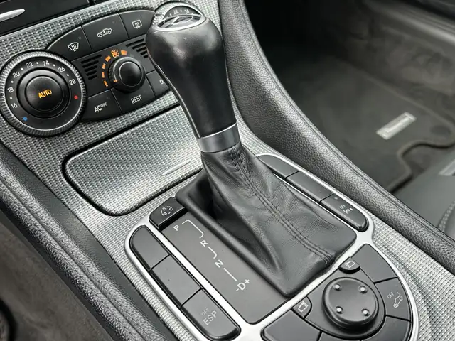 Mercedes-Benz SL view 14