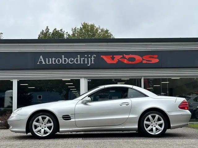 Mercedes-Benz SL view 7