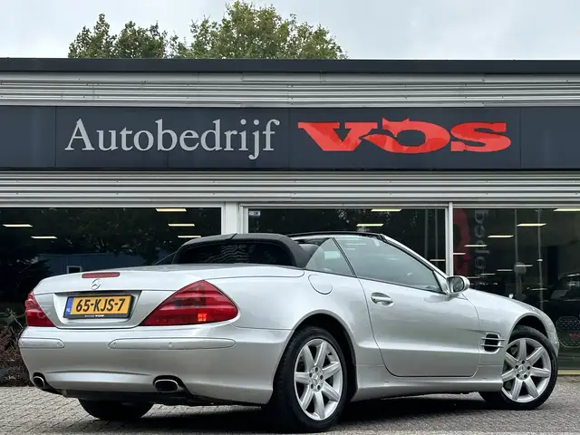 Mercedes-Benz SL view 15