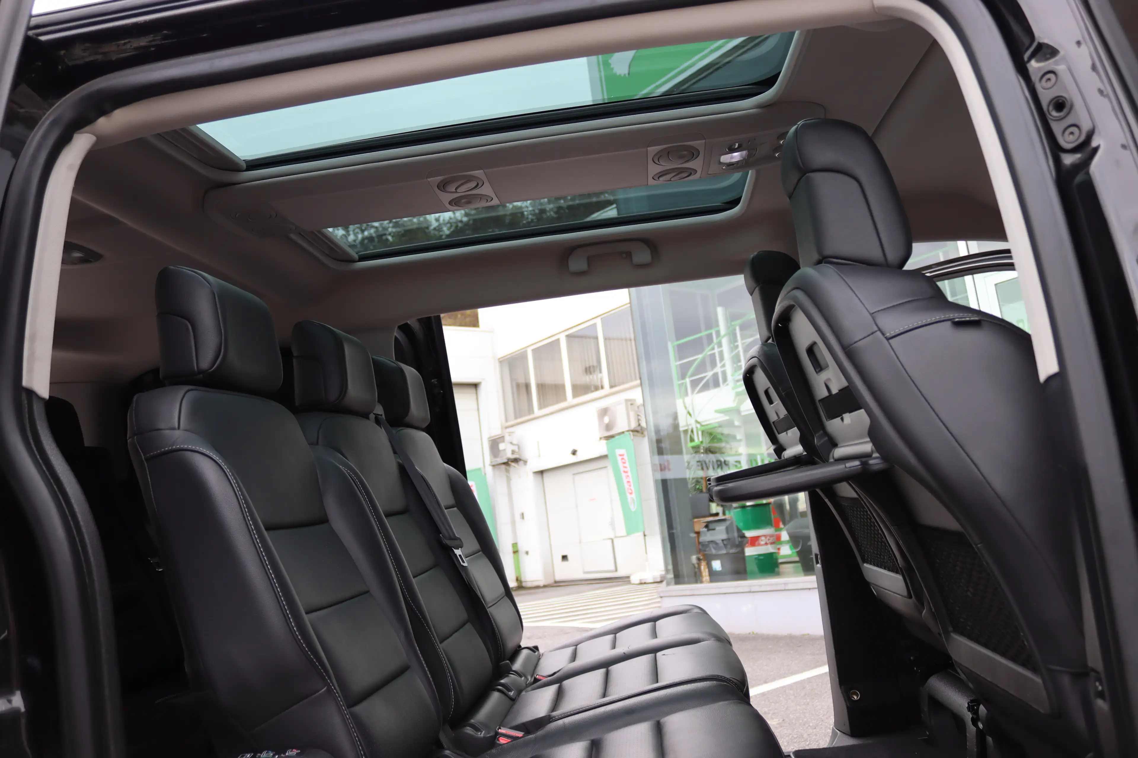 Peugeot Traveller L2 2.0HDi 177CV BOITE AUTO 8PLACES VIP FULL OPTION — photo 13
