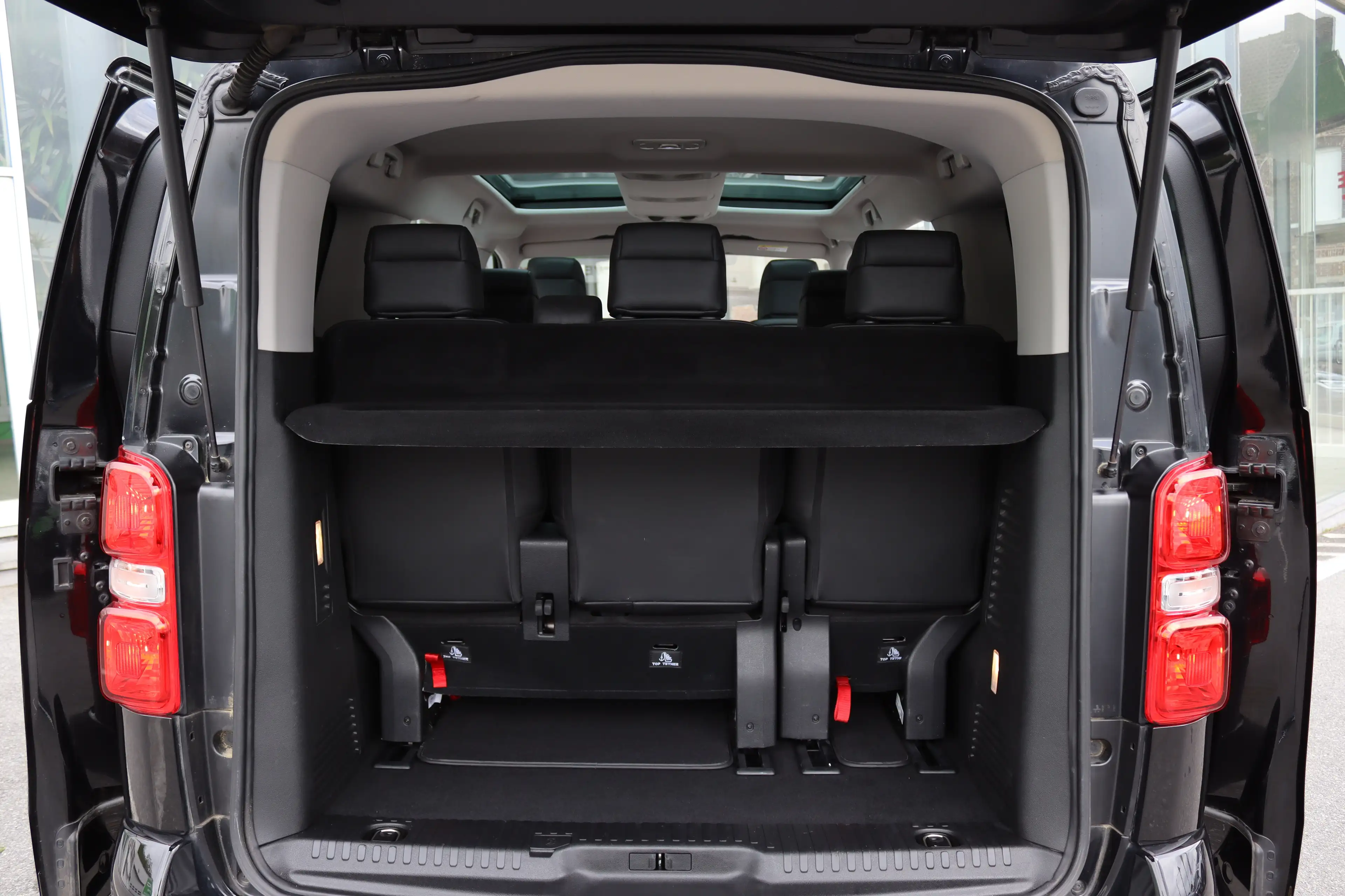 Peugeot Traveller L2 2.0HDi 177CV BOITE AUTO 8PLACES VIP FULL OPTION — photo 9