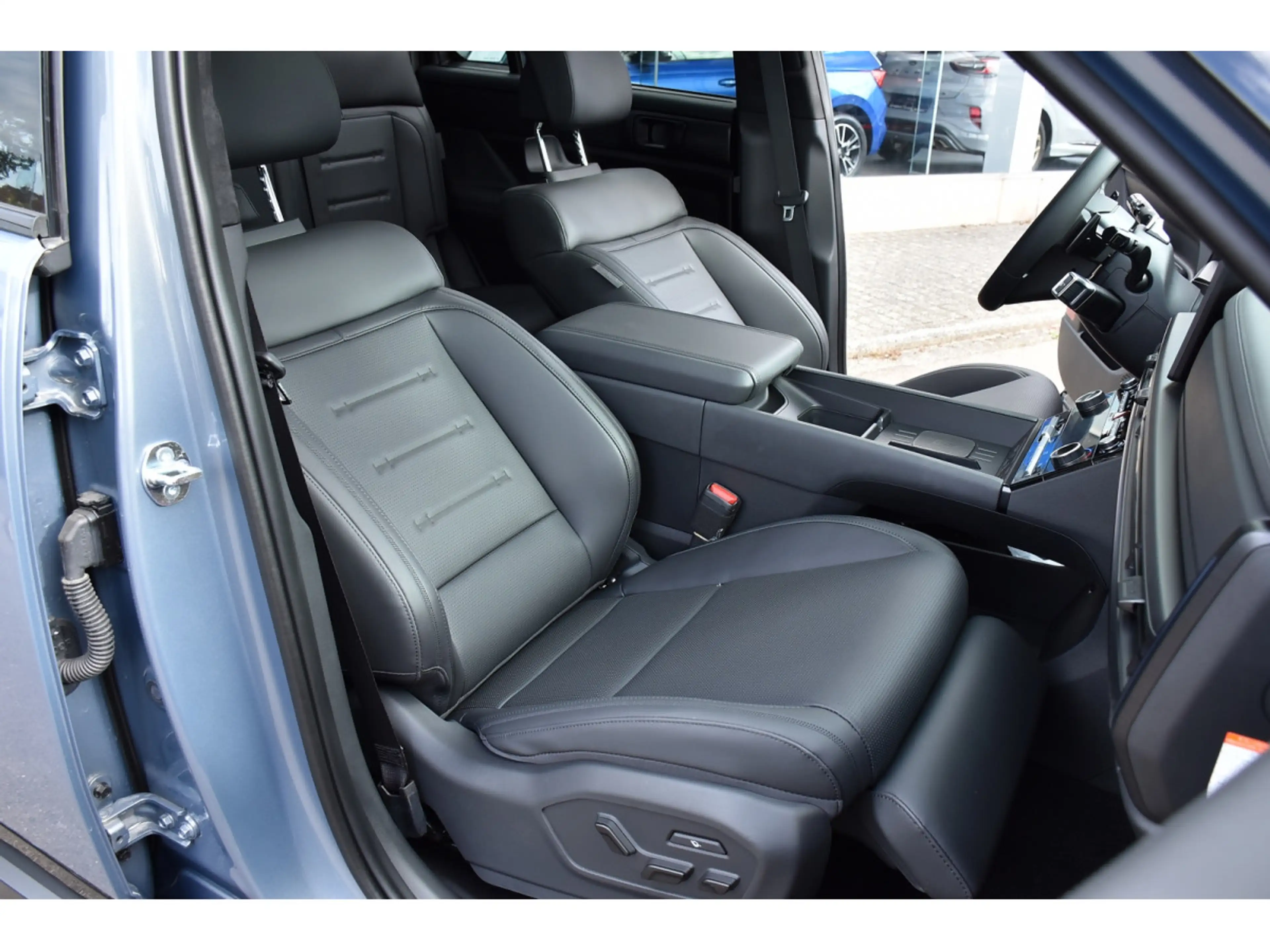 Hyundai SANTA FE 1.6 T-GDI HEV 4WD Calligraphy 7 PL. PANO MEMO BOSE — photo 8