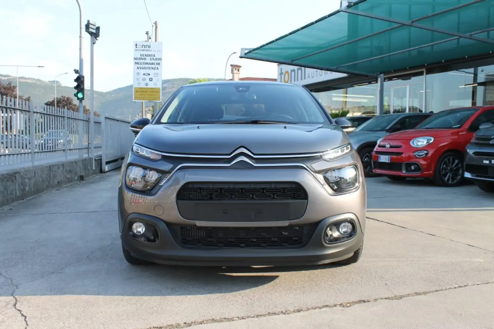 Citroen C3 1.2 Puretech 110cv S&S EAT6 Max *Automatica* Grigio - 2