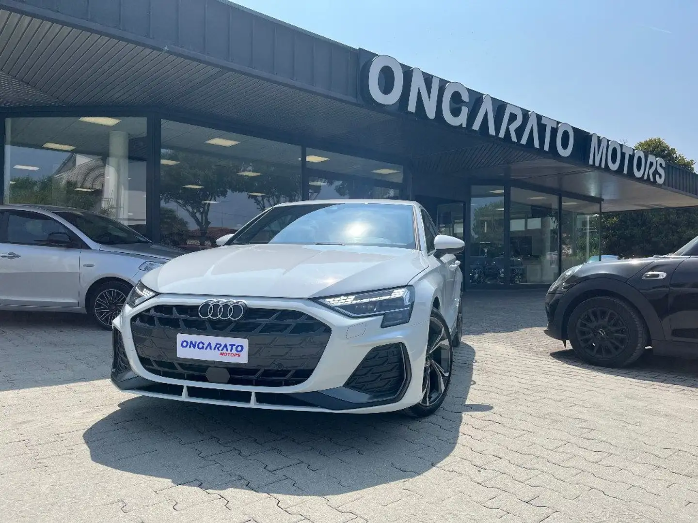 Audi A3 SPB 35 TDI S tronic S line edition #Port.Elettrico Bianco - 1